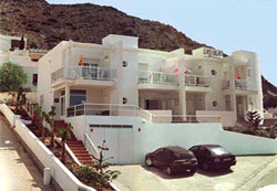 Estudios y Habitaciones Las Olas